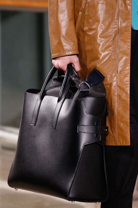 hermes tote men